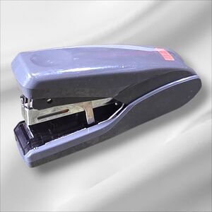 MAX HD-10DFL Heavy Duty Stapler Made in Japan With Built-In Remover Dark Grey